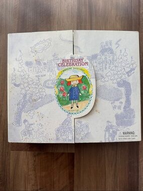 Madeline Birthday Celebration Playset - Blue Coat & Yellow Hat